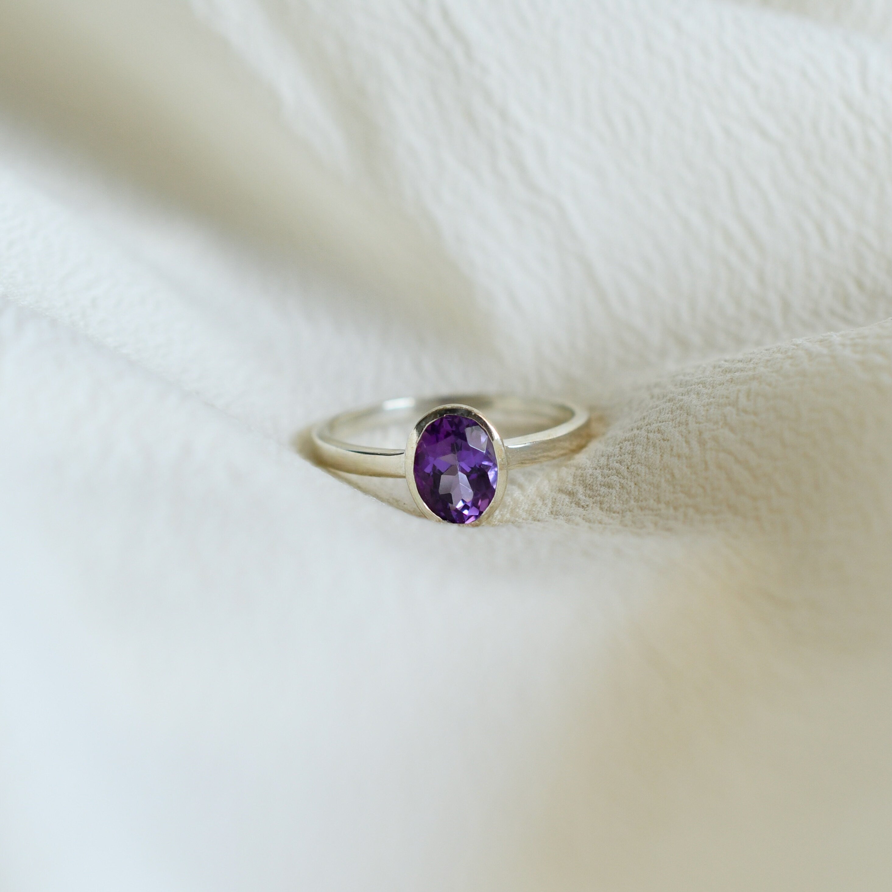 Oval Amethyst Ring